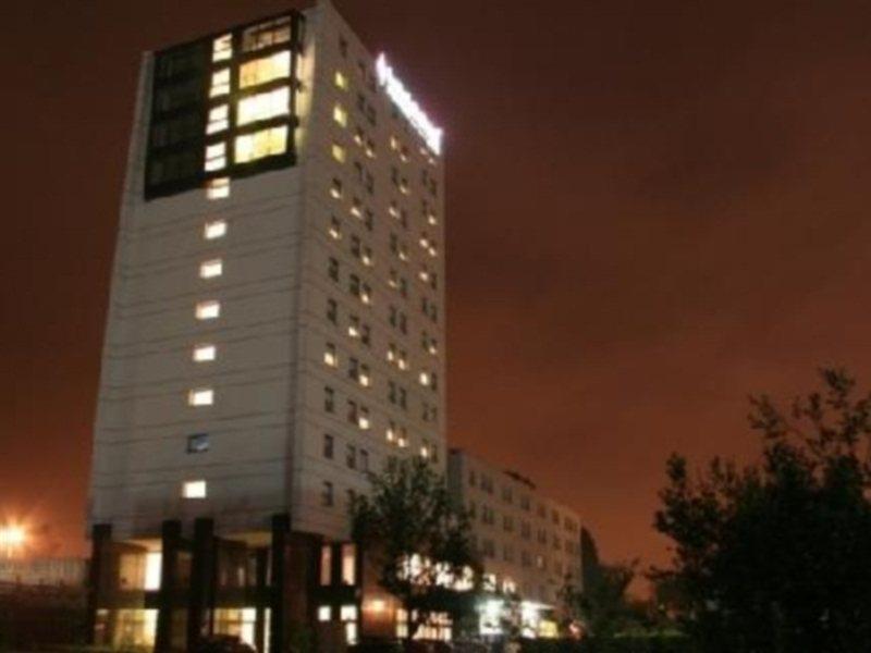 Economy Silesian Hotel Katowice Exterior foto